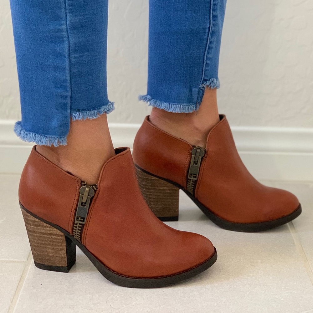 NIB Double Zipper Genuine Leather Ankle Bootie - Picture 2 of 5
